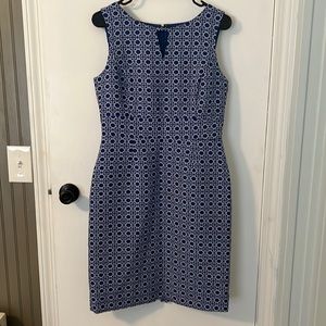 Tahari Size 8 Blue Dress